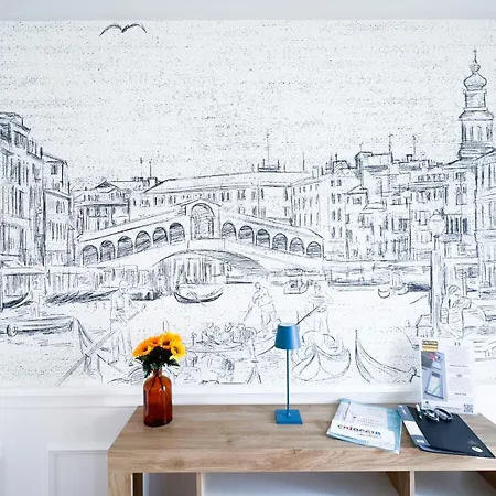 Seafront Modern Farmont Venice