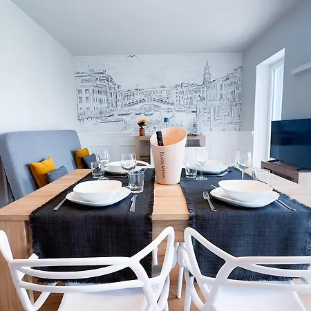 Fairmont Seafront Venice By Ca-sa Check Apartman *